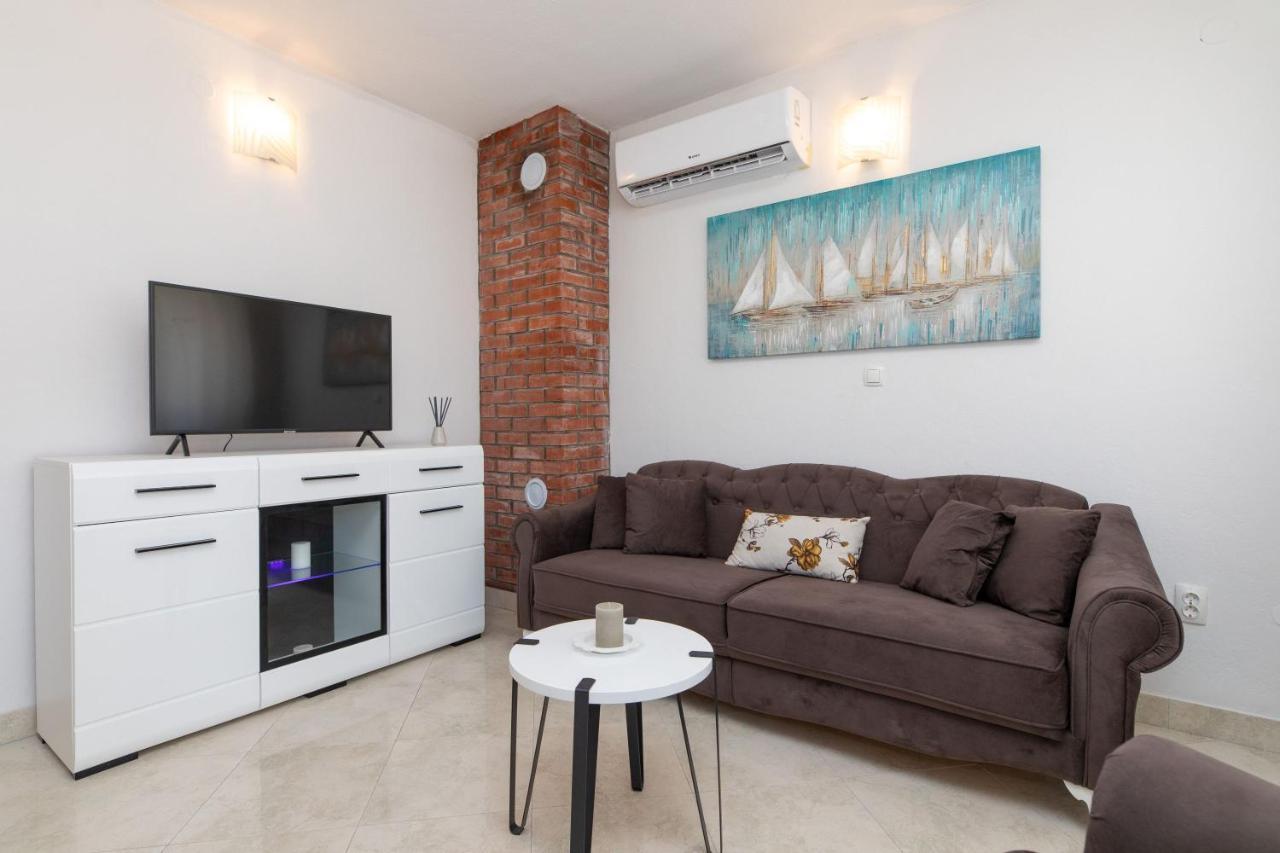 Holiday Home Kate Супетар Екстериор снимка