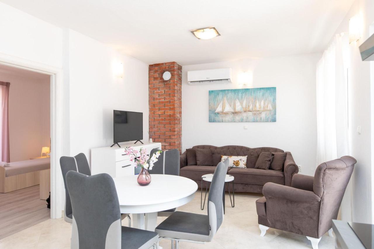 Holiday Home Kate Супетар Екстериор снимка