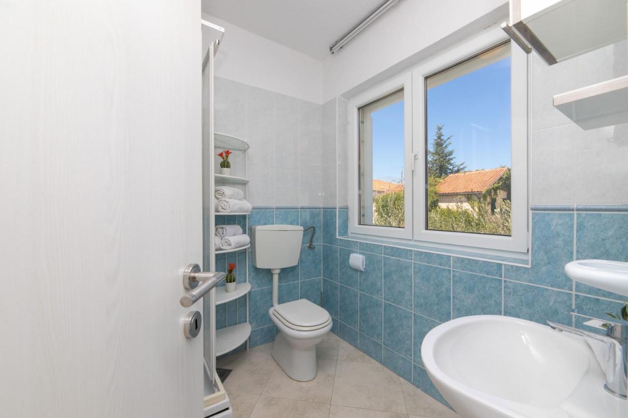 Holiday Home Kate Супетар Екстериор снимка