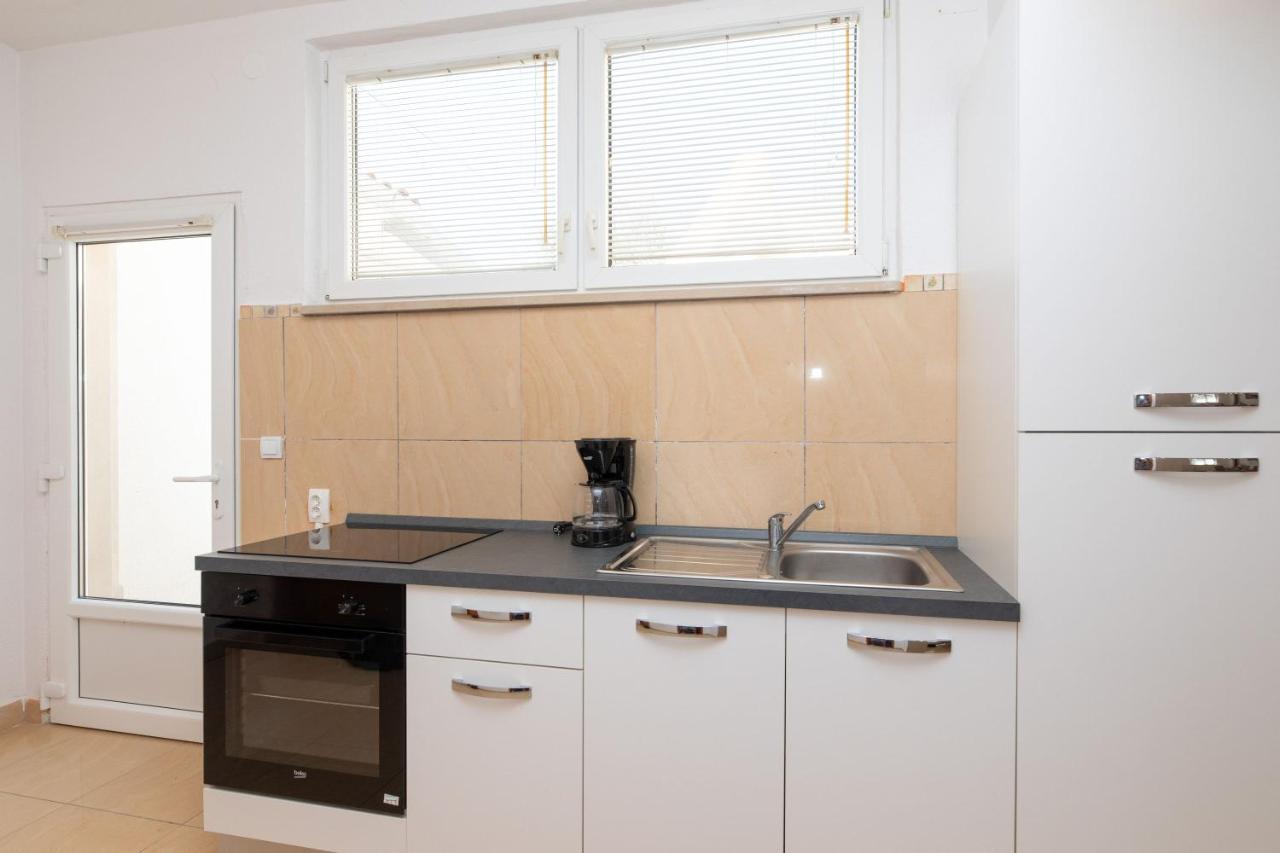 Holiday Home Kate Супетар Екстериор снимка